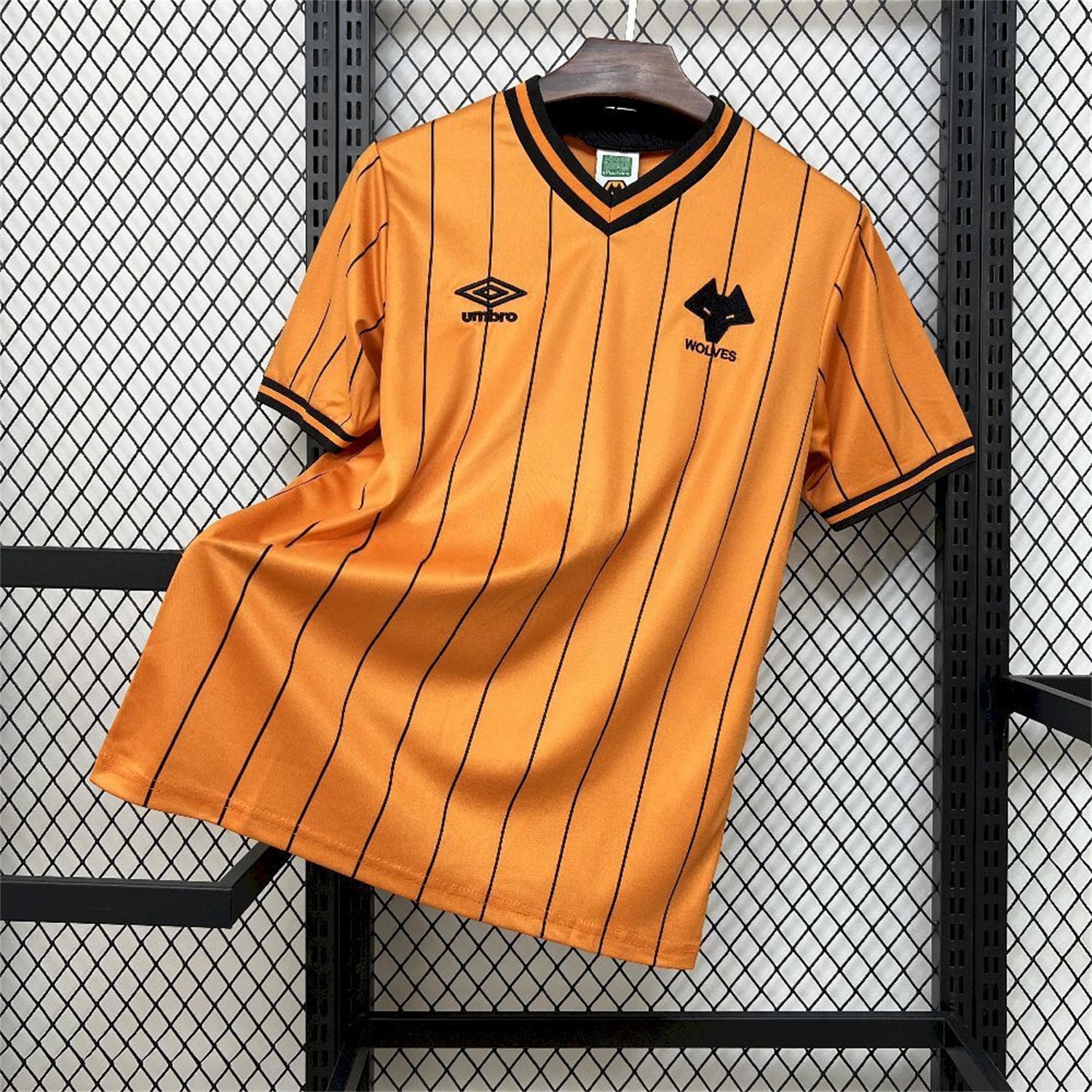 Retro Wolverhampton Wanderers Wolves 1985-86 Home Jersey - ReplicasJersey