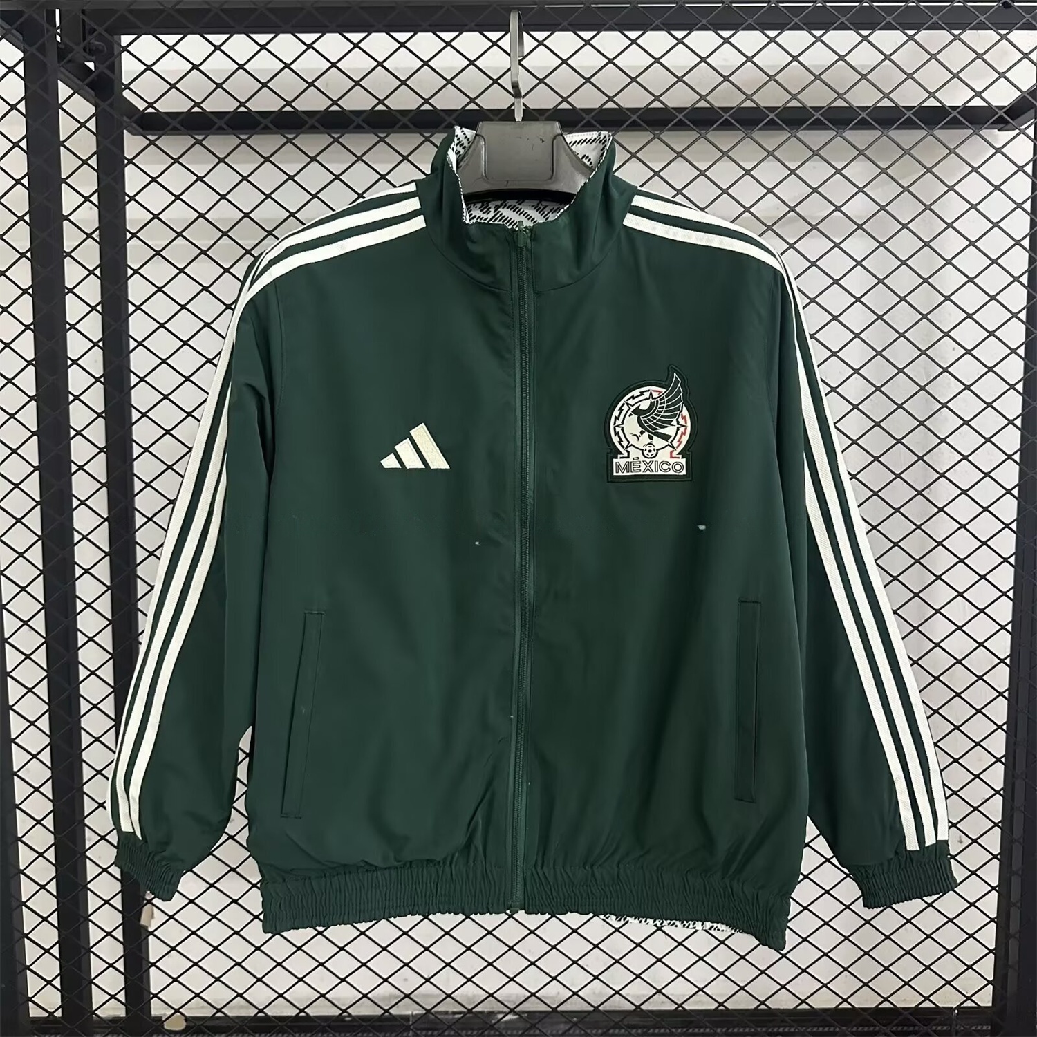Mexico 25-26 Windbreaker Jacket - Black - ReplicasJersey