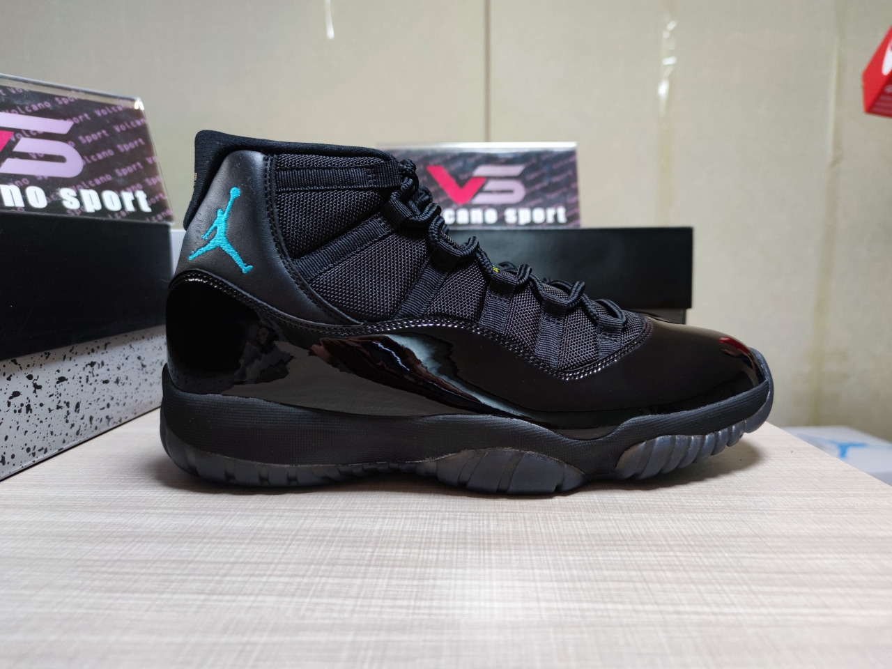 Jordan AJ11 High 