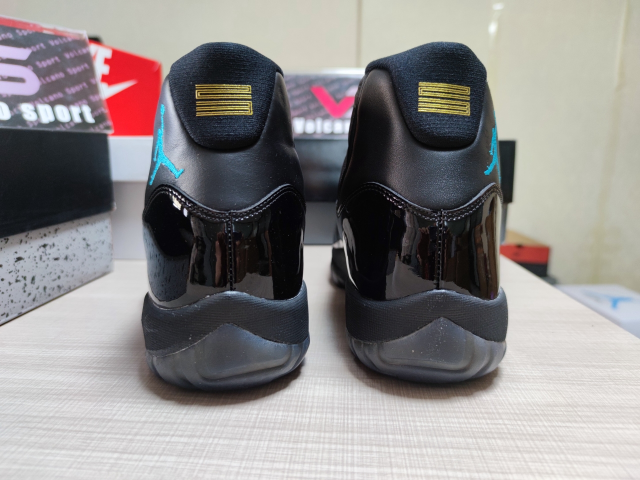 Jordan AJ11 High 