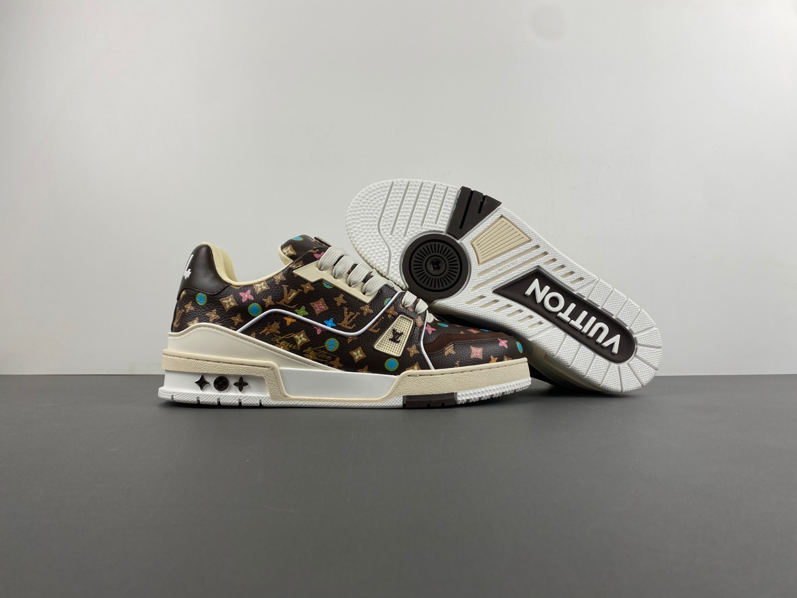 LOUIS VUITTON LV Trainer Sneaker Moka