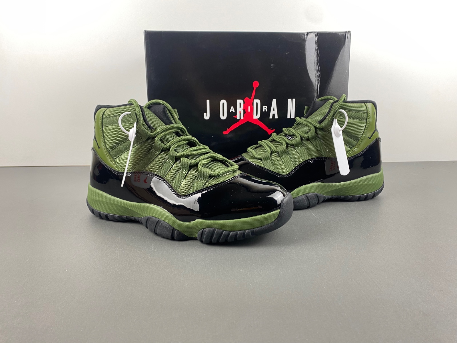 Nike Air Jordan 11 Olive Green High Top Carbon Plate CT8012-300