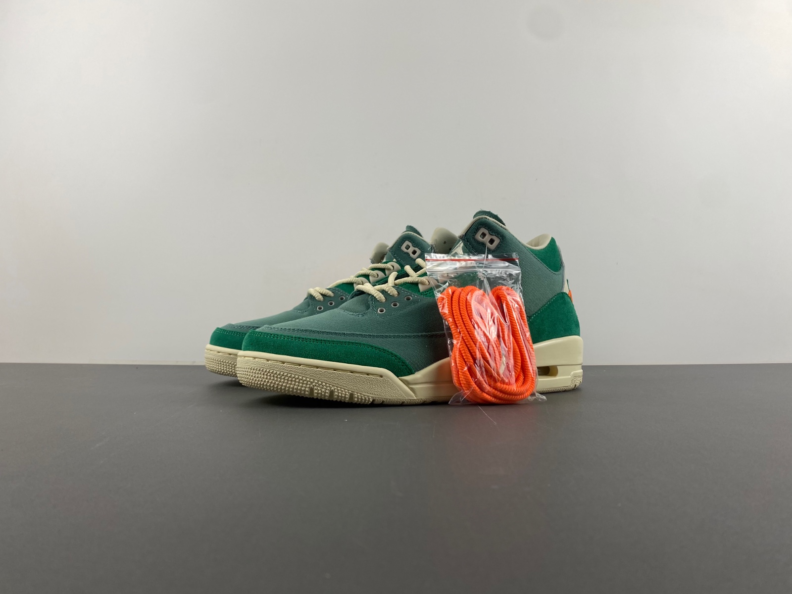 Air Jordan 3 Retro 