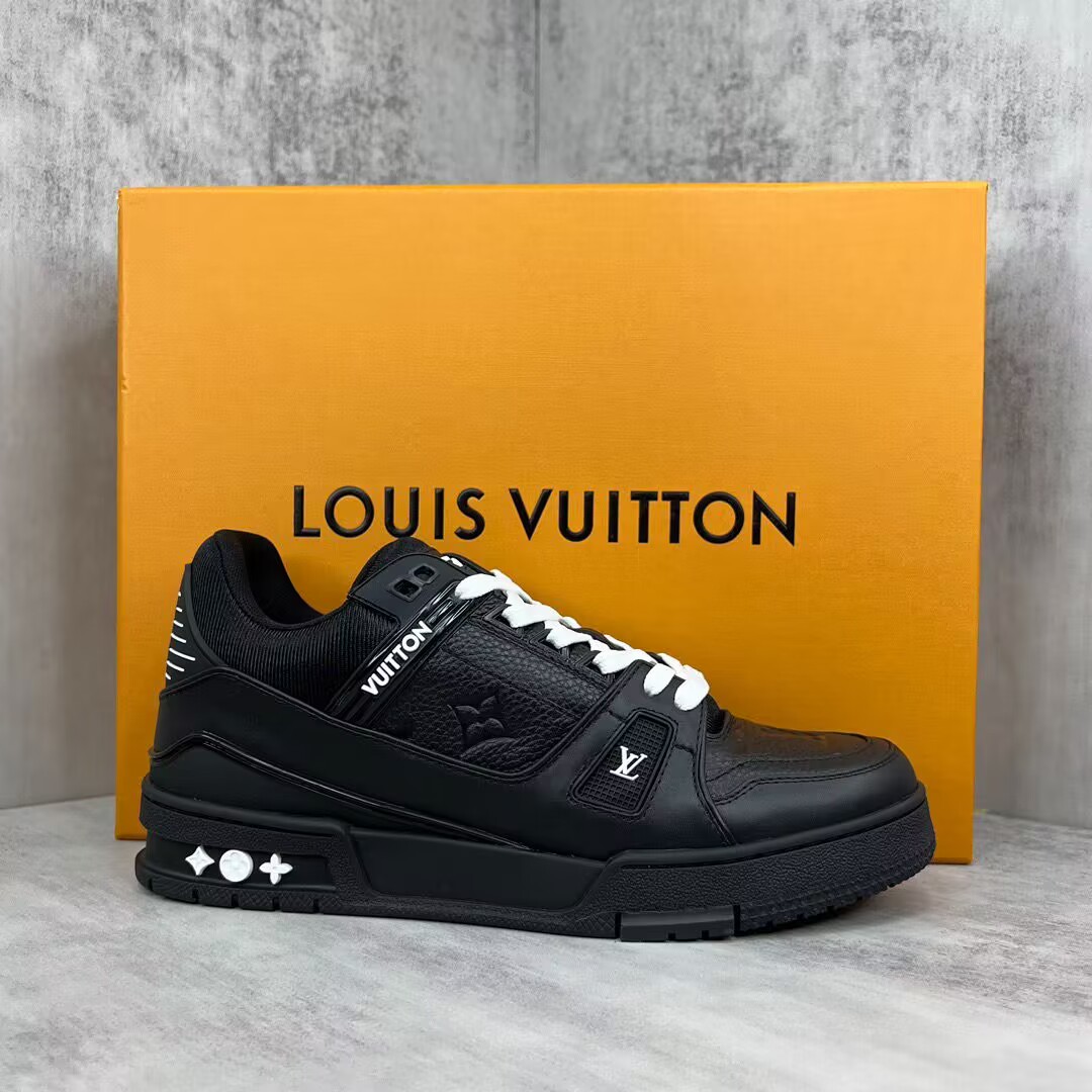 LOUIS VUITTON Trainer leather low-top lace-up fashion sneakers men's black-1AAREW