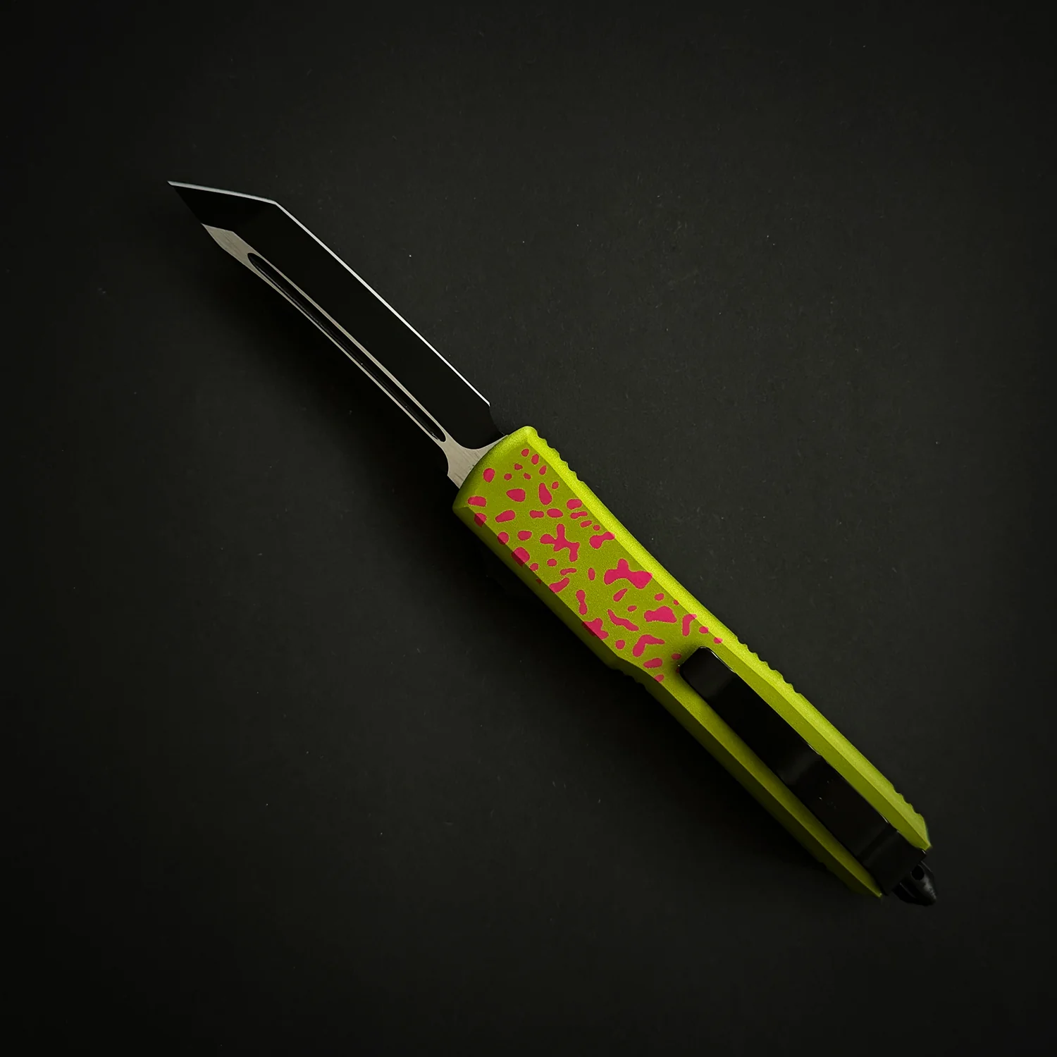 Tanto Point Zombie knife - brick-bond