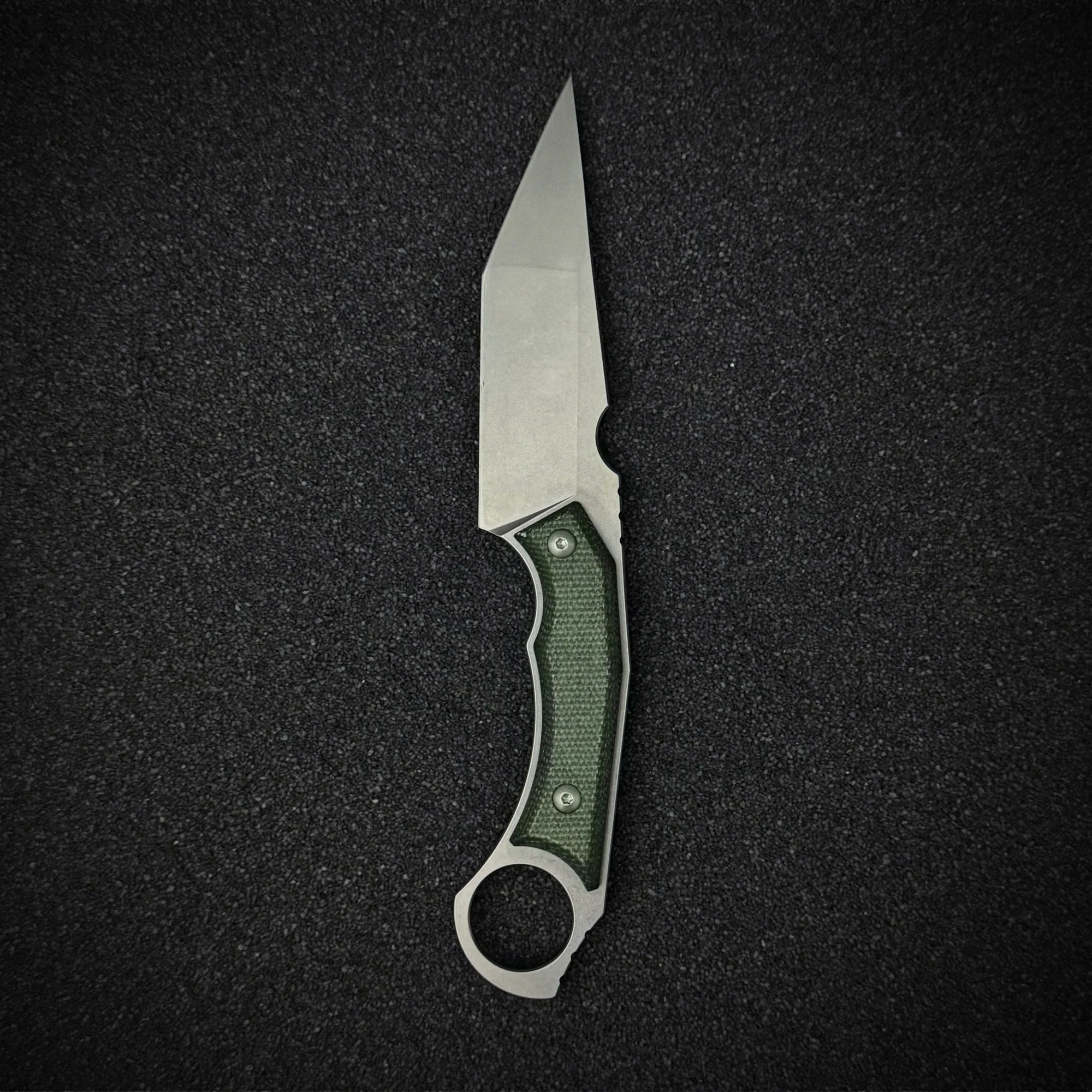 Gator Strike knife - brick-bond